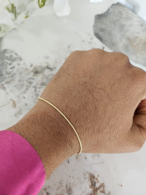 The Leah 18K Gold Herringbone Chain Bracel