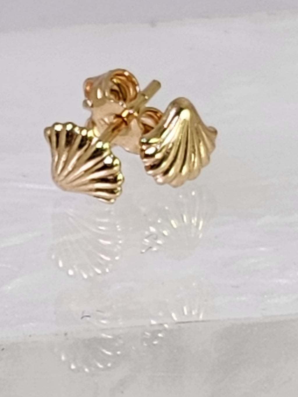 The Zara 18K Gold Shell Stud Earrings